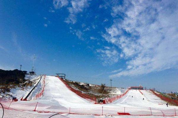 嵩顶滑雪场门票多少钱 开放时间