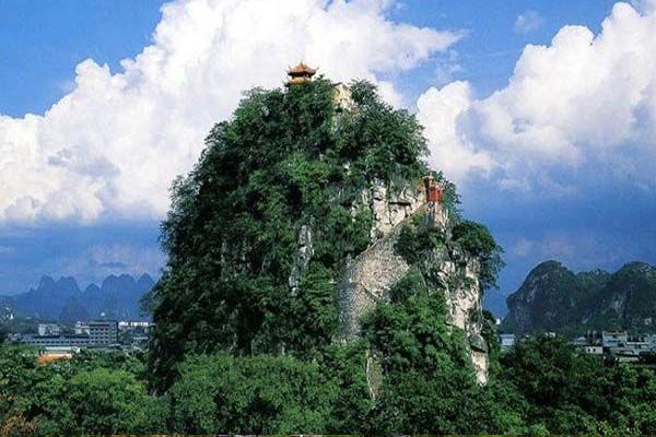  桂林独秀峰王城景区介绍和门票