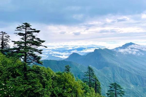 眉山瓦屋山风景区门票价格及游玩攻略