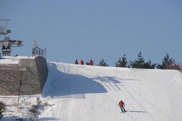 海兰江滑雪场开业时间门票价格交通及游玩攻略