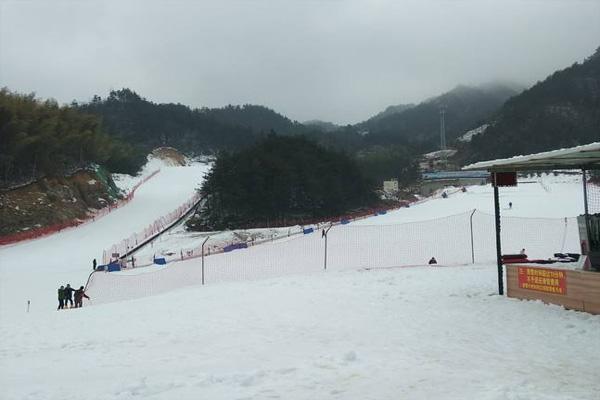 天柱山滑雪场门票价格及开放时间