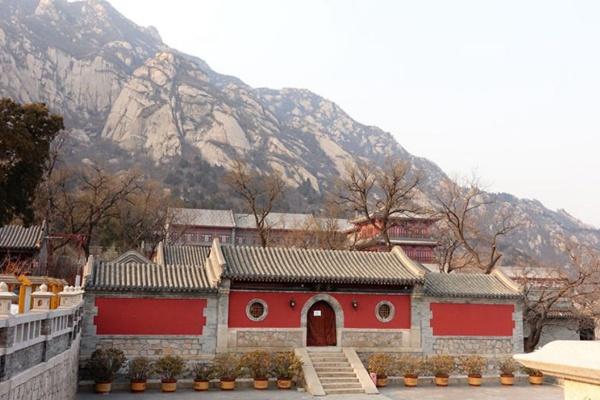 龙泉寺在哪里门票价格及开放时间